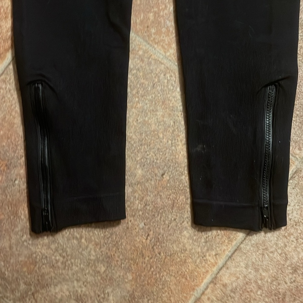 Spanx Seamless Side Zip Leggings - Picture 6 of 7